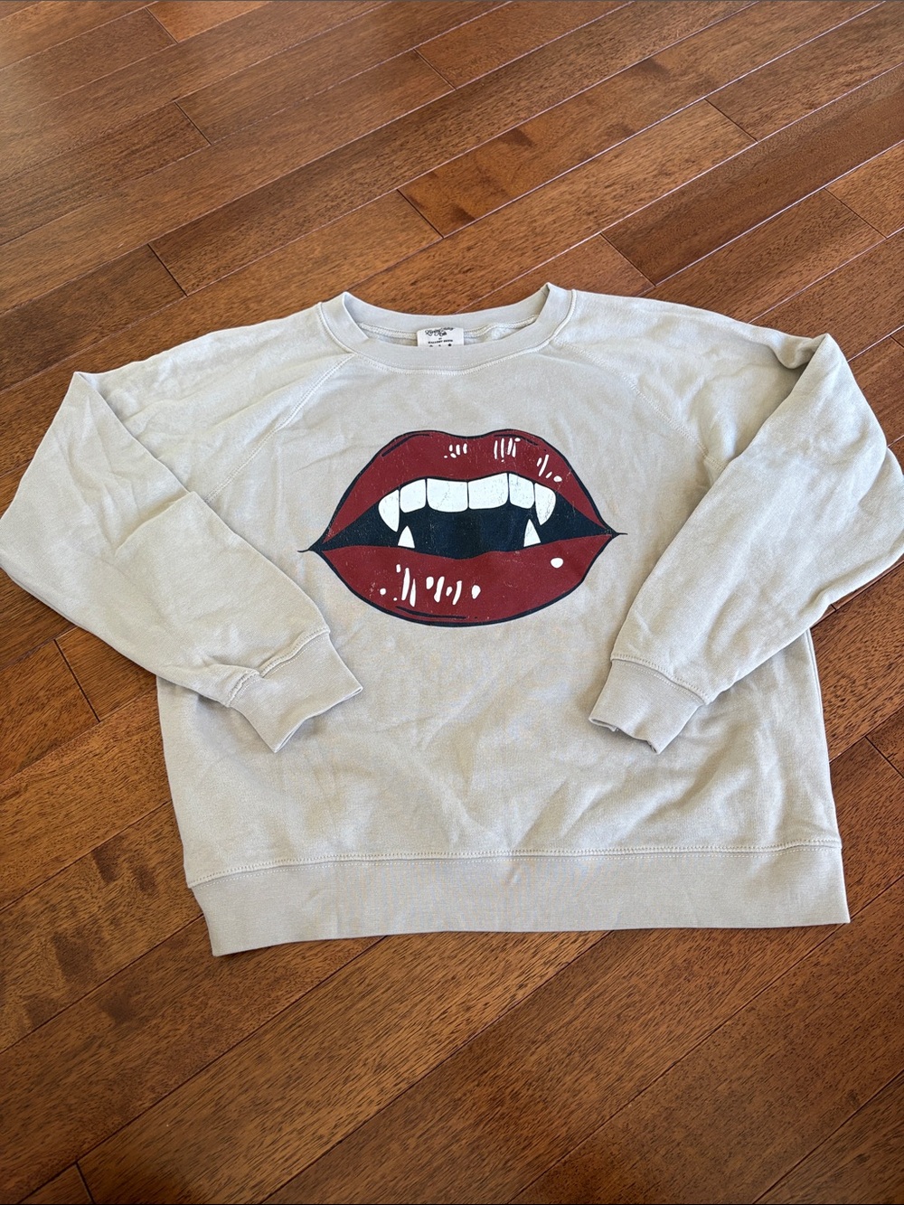 Beige Grey Crewneck Sweatshirt with Distressed Red Vampire Lip Graphic